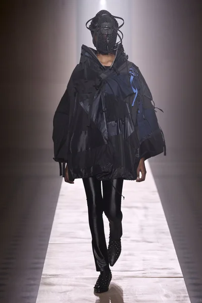 Look 2